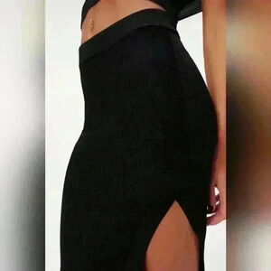 GOOD AMERICAN Black Plaited Rib Midi Skirt Size 3/4 $139 NWT